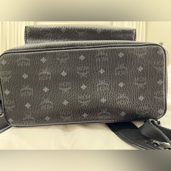 MCM logo men’s backpack - Picture 6 of 10